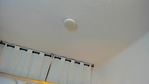 Snapshot of brittany069 chatting on November 21, 7:34 pm Brittany online show from November 21, 7:34 pm