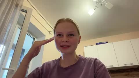 Snapshot of brittanyrumfelt chatting on June 19, 7:23 am brittanyrumfelt online show from June 19, 7:23 am