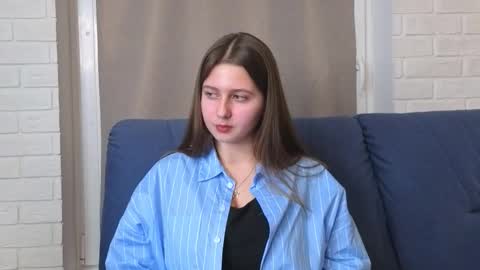 Snapshot of brittpobre chatting on December 18, 7:42 pm brittpobre online show from December 18, 7:42 pm