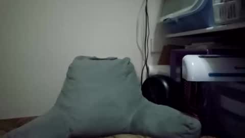 brockdemers1 online show from December 4, 6:23 am