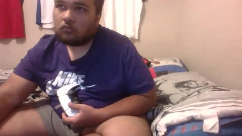 Snapshot of bronxforlife chatting on December 23, 2:45 am bronxforlife online show from December 23, 2:45 am