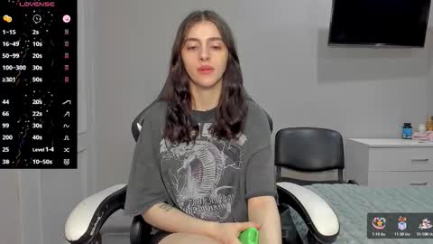 Snapshot of broosnica1 chatting on October 28, 9:13 am broosnica1 online show from October 28, 9:13 am