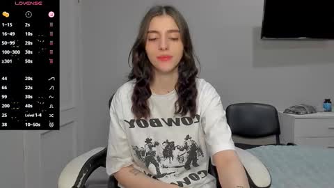 Snapshot of broosnica1 chatting on November 19, 7:19 am broosnica1 online show from November 19, 7:19 am