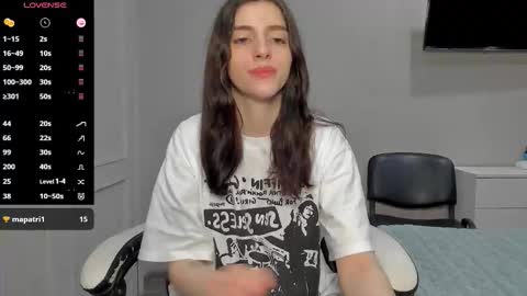 Snapshot of broosnica1 chatting on November 28, 6:27 am broosnica1 online show from November 28, 6:27 am