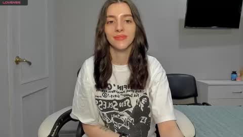 broosnica1 online show from December 22, 6:54 am