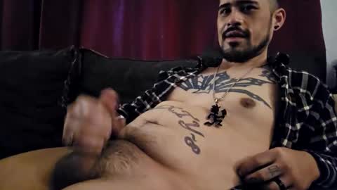 brownboyt online show from November 22, 1:43 pm