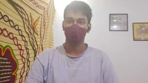 Snapshot of brownguy2505 chatting on February 21, 9:43 am brownguy2505 online show from February 21, 9:43 am