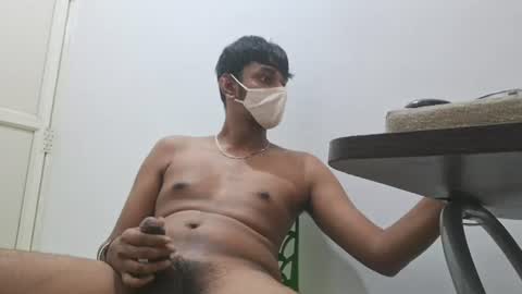 brownguy2505 online show from June 30, 5:58 pm