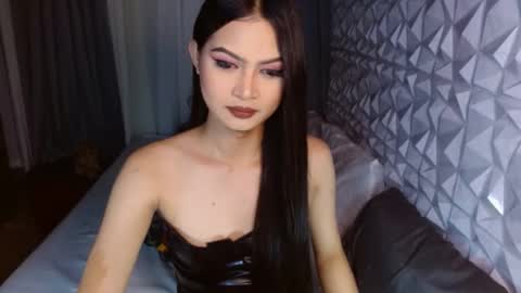 Snapshot of brownsausageroberta chatting on January 24, 7:51 am Roberta GODDESS OF PLEASURE AND SEXUALDESIRE online show from January 24, 7:51 am