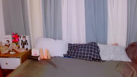 Snapshot of brownsausageroberta chatting on September 17, 7:54 am Roberta GODDESS OF PLEASURE AND SEXUALDESIRE online show from September 17, 7:54 am