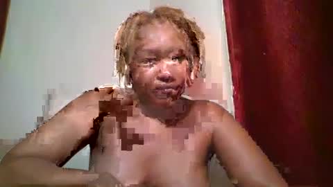 Snapshot of browny_candyz chatting on December 23, 7:20 pm Tracy online show from December 23, 7:20 pm