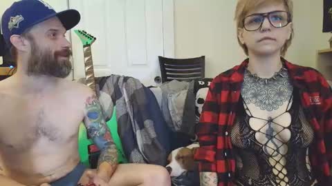 Canadiantryoncouple online show from March 5, 1:34 am