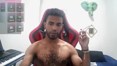 bruce_1111 online show from October 25, 10:26 pm