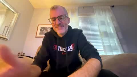 Bruce online show from February 1, 3:18 pm