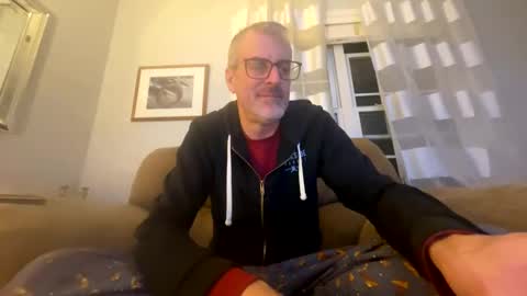 Bruce online show from February 4, 4:37 am