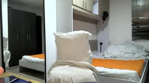 Bruce online show from January 6, 6:03 am