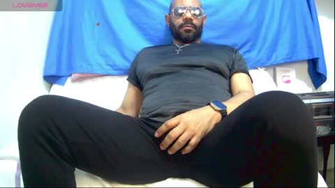 Bruce online show from April 5, 2:20 am