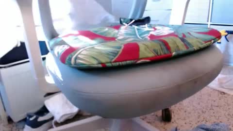 Snapshot of bruceb124u chatting on March 11, 12:55 pm bruceb124u online show from March 11, 12:55 pm