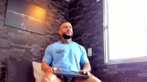 brucedallas online show from September 22, 1:35 pm