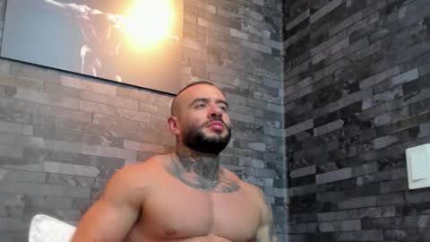 brucedallas online show from December 15, 12:59 am