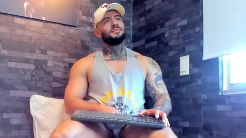 brucedallas online show from May 3, 8:48 pm