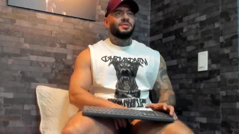 brucedallas online show from May 16, 12:29 am