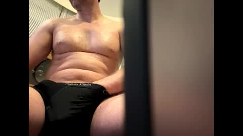 brucelogan80 online show from May 21, 11:56 pm