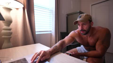 onlyfans BRUCESTRYKER online show from February 2, 10:19 pm