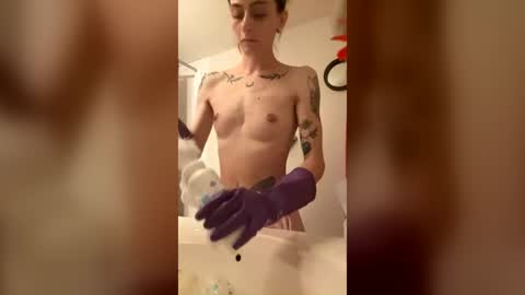 Snapshot of brujaxgrey chatting on July 6, 5:48 pm Brujaxgrey online show from July 6, 5:48 pm