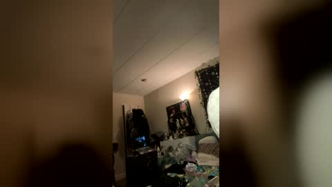 Snapshot of brujaxgrey chatting on July 16, 10:38 pm Brujaxgrey online show from July 16, 10:38 pm