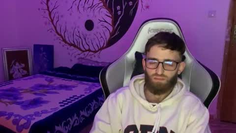 Snapshot of brulink103 chatting on November 21, 8:40 pm ganjatalks online show from November 21, 8:40 pm