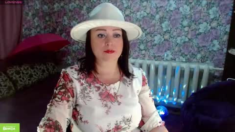 Julia online show from May 27, 8:50 pm