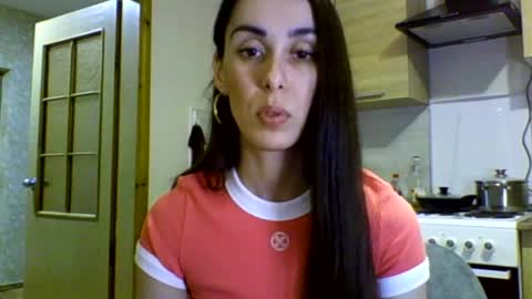 Ellis online show from December 19, 2:24 pm