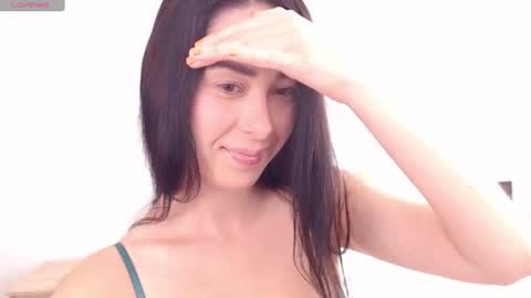 Snapshot of brunettgirl_ chatting on June 19, 6:51 am Ellis online show from June 19, 6:51 am