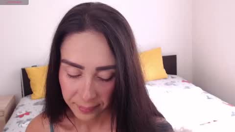 Snapshot of brunettgirl_ chatting on July 2, 6:19 am Ellis online show from July 2, 6:19 am