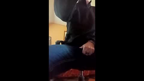 Snapshot of bruno5629 chatting on April 6, 12:06 pm bruno5629 online show from April 6, 12:06 pm