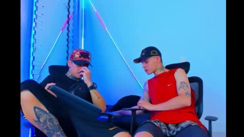 Snapshot of bruno_wild chatting on September 16, 6:47 am Bruno wild online show from September 16, 6:47 am