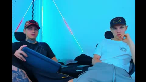 Snapshot of bruno_wild chatting on September 17, 3:08 am Bruno wild online show from September 17, 3:08 am