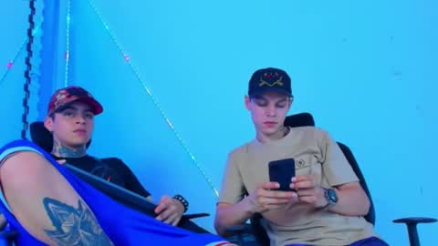 Snapshot of bruno_wild chatting on October 4, 11:14 pm Bruno wild online show from October 4, 11:14 pm