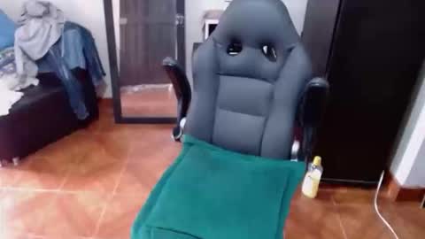 Snapshot of brunocuttie94 chatting on May 14, 12:34 pm Join my fan club here 150 tokens a month online show from May 14, 12:34 pm