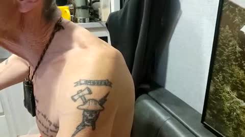 Steve... aka SkinnieDippin aka TimberTramp online show from November 2, 4:15 am