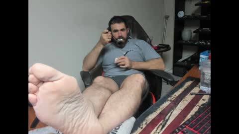 Snapshot of brutalmaster1983 chatting on December 28, 5:44 am BRUTALMASTER1983 online show from December 28, 5:44 am