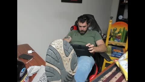 Snapshot of brutalmaster1983 chatting on January 2, 7:07 pm BRUTALMASTER1983 online show from January 2, 7:07 pm