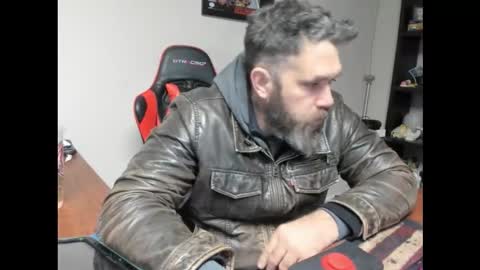 BRUTALMASTER1983 online show from December 15, 6:28 am