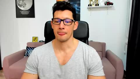 Snapshot of brutusk1 chatting on January 14, 7:14 am Brutus K online show from January 14, 7:14 am