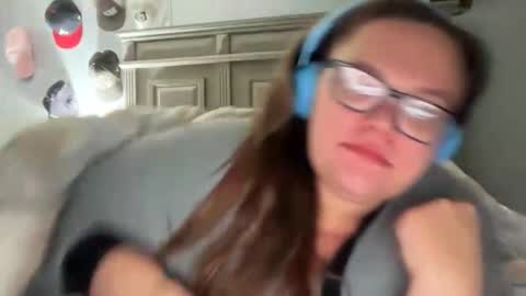 Desiree online show from January 18, 5:33 am