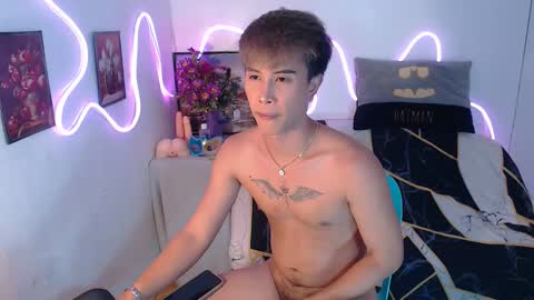 Snapshot of bryan_________ chatting on October 2, 9:11 pm BRYAN  JEMY online show from October 2, 9:11 pm