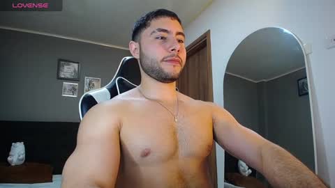 bryan_oficials online show from January 6, 12:37 am