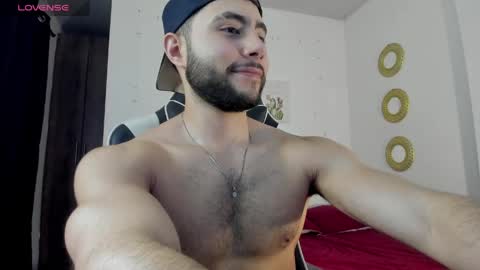 bryan_oficials online show from May 30, 11:46 pm
