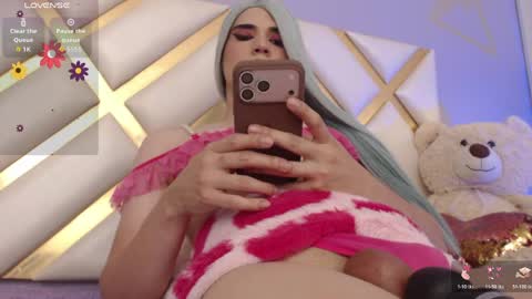 Becky Anders  online show from May 25, 5:08 pm